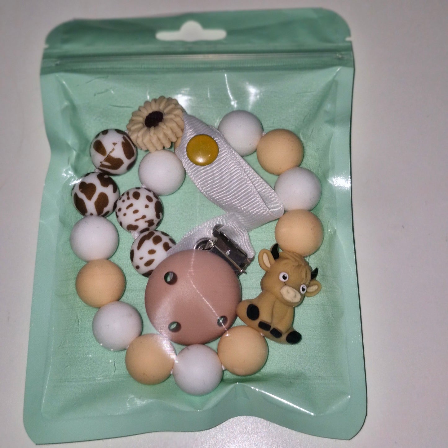 Highland Cow Silicone Dummy Holder Clip | Handmade Baby Dummy Clip