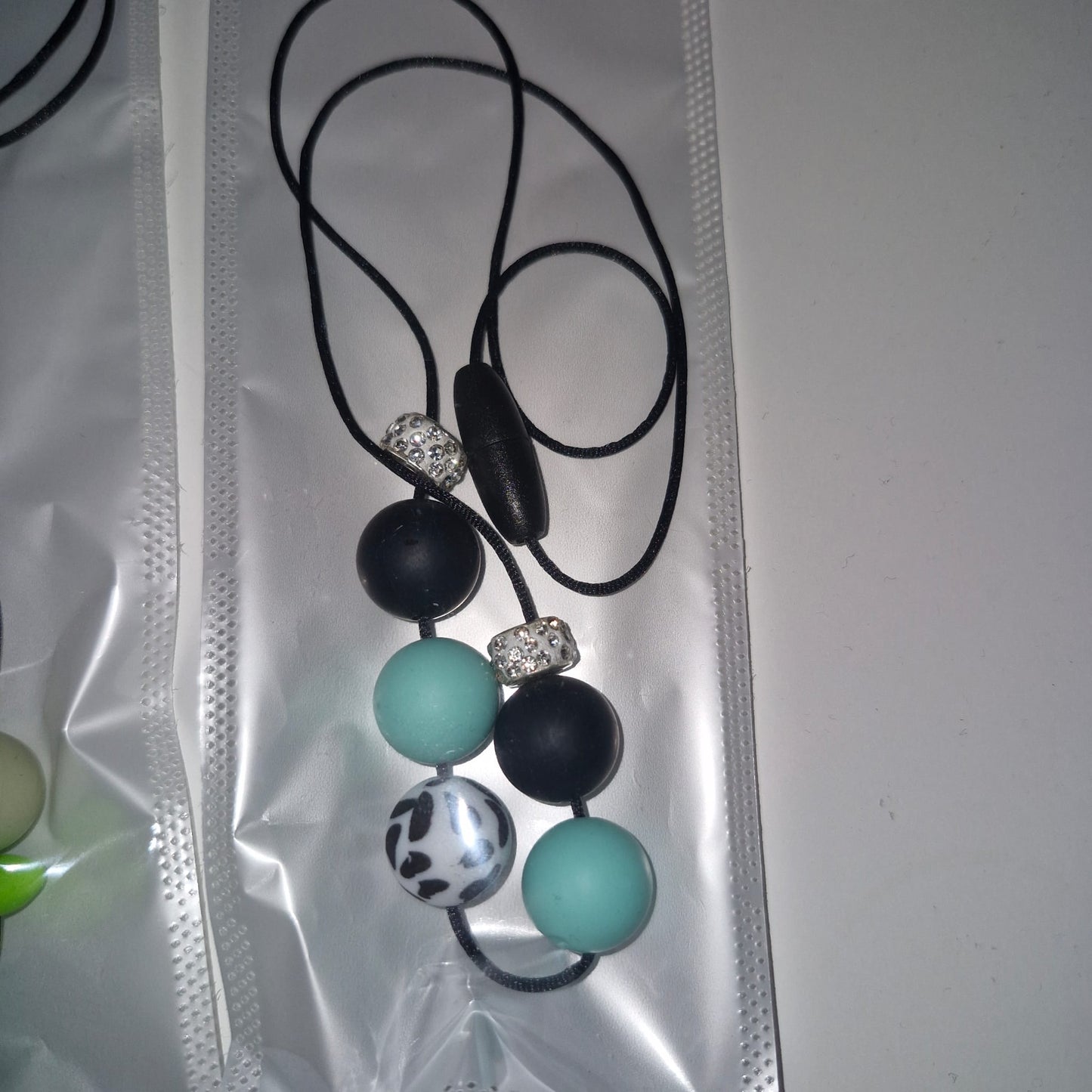 Adult Silicone Bead Chew Necklace – Sensory Chewelry | Autism, ADHD & Anxiety Support